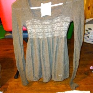 Hollister sweater
